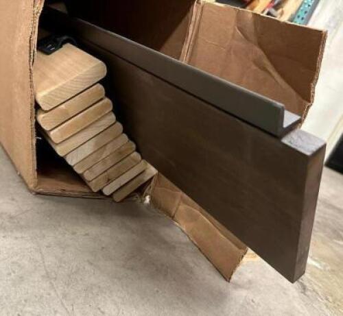 TREY QUEEN BED FOOTBOARD AND SLATS