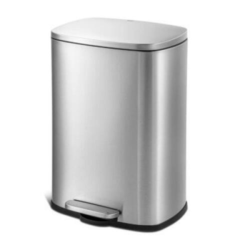 13.2 GALLON TRASH CAN