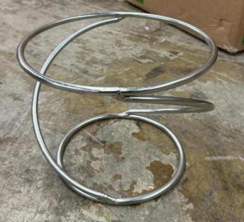 (15) DECORATIVE PIZZA STANDS