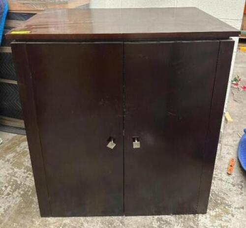 2-DOOR WOODEN CABINET