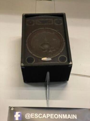 RADIOSHACK WALL SPEAKER