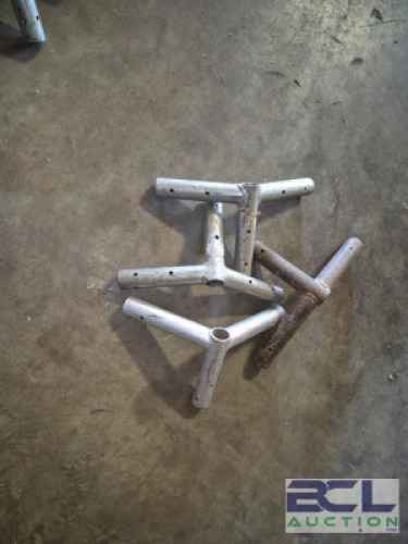 4 - GABLE CROWNS #142