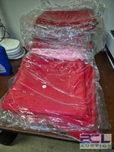 1 - Group of 54 square Linen (21 red, 17 pink & 2 yellow) #309