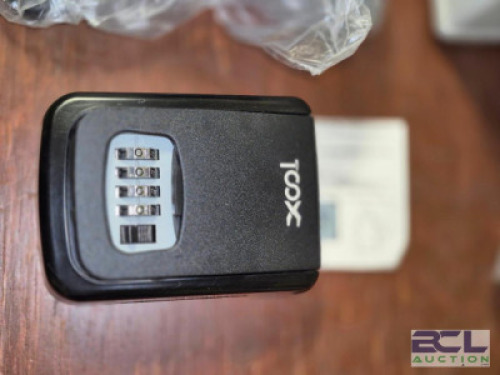 1 - Key Box #371