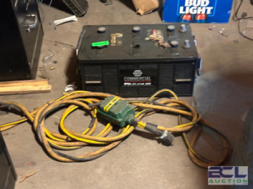 COMMERCIAL BATTERY WITH CHARGER
