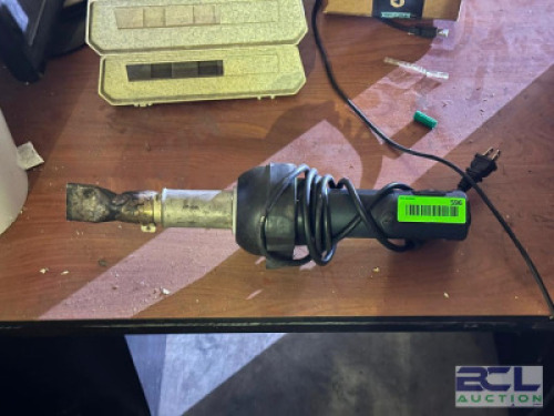 ELECTRIC WELDER