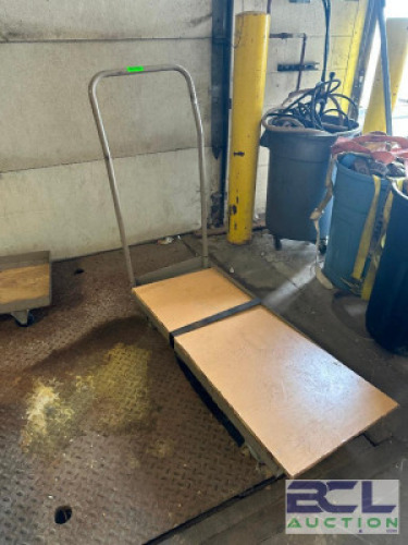 ROLLING UTILITY CART