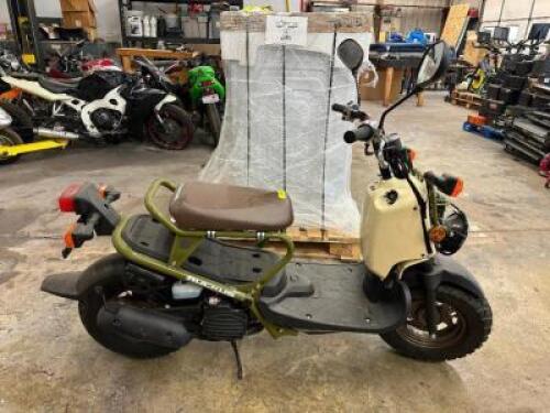 HONDA RUCKUS 49 CC CYCLE WITH 68 HOURS.