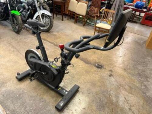 ECHELON ECHEX-48-10-C STATIONARY EXERCISE BIKE.