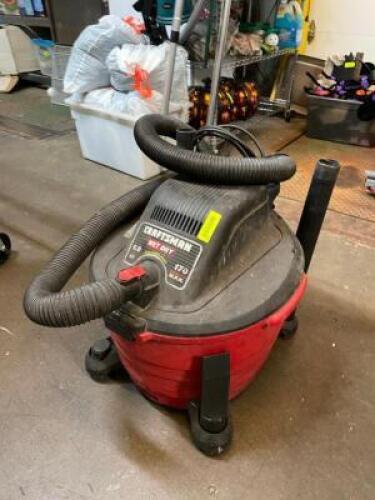CRAFTSMAN 12 GALLON WET / DRY SHOP VAC