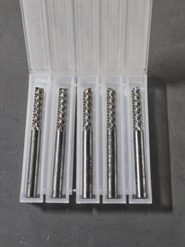 DESCRIPTION: (4) DIAMOND PATTERN ROUTER BITS BRAND/MODEL: SGS 73033 SIZE: 0.1880" DIA 5/8" LOC RETAIL$: $441.75 QTY: 4