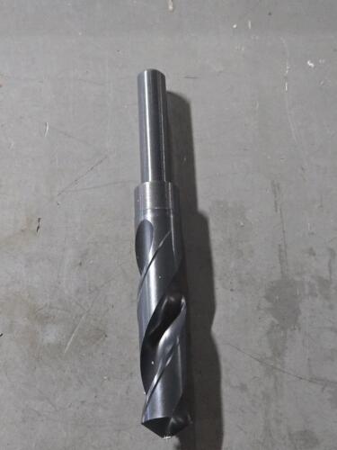 DESCRIPTION: (1) REDUCED SHANK DRILL BIT BRAND/MODEL: CHICAGO LATROBE 55449 SIZE: 49/64" DIA 1/2" SD RETAIL$: $58.65 QTY: 1