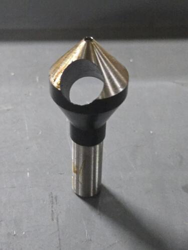 DESCRIPTION: (1) HSS RHC 82 DEG. COUNTERSINK BRAND/MODEL: VC 02463362 SIZE: 9/16" MIN CUTTING DIA , 1-1/16" MAX. 1/2" SD RETAIL$: $40.89 QTY: 1