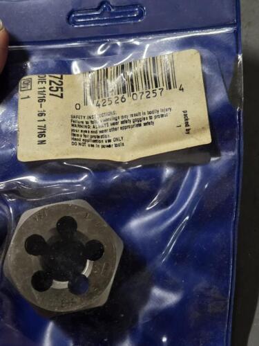 DESCRIPTION: (1) CARBON STEEL LH HEX RETHREADING DIE BRAND/MODEL: HANSON 7757 SIZE: 11/16-16 UNS RETAIL$: $39.38 QTY: 1