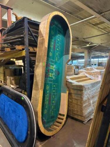 FULL SIZE CRAPS TABLE WITH FOLDING LEGS
