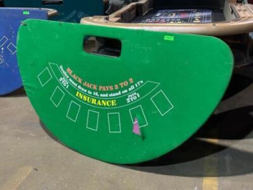 POKER TABLE WITH FOLDING LEGS