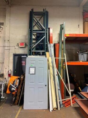 LARGE ASSORTMENT OF UPRIGHTS AND CROSSBEAMS