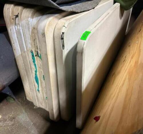 (7) FOLDING TABLES