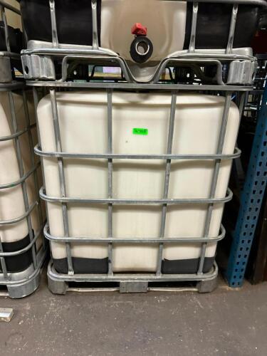 INDUSTRIAL LIQUID STORAGE TANK