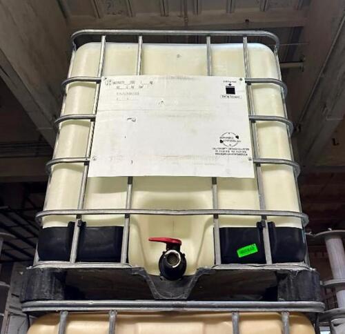 INDUSTRIAL LIQUID STORAGE TANK