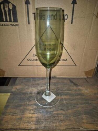 48 - Champagne Glasses #467