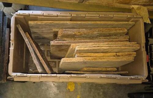 TOTE OF WOOD PIECES FOR CENTER POLES