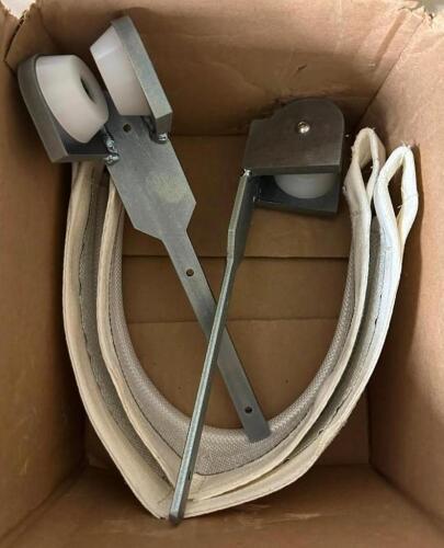 (2) BRACKETS WITH SLING