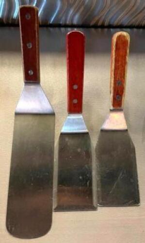 (3) STAINLESS TURNERS