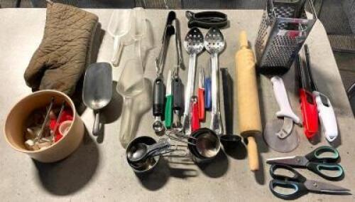 (1) LARGE LOT OF ASSORTED UTENSILS.