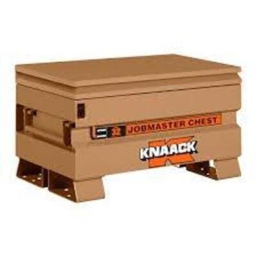DESCRIPTION: (1) CHEST STYLE JOBSITE BOX BRAND/MODEL: KNAACK #32 INFORMATION: BROWN, PADLOCKABLE, 5 CU FT SIZE: 32" X 19" X 19" RETAIL$: $655.00 EA QT