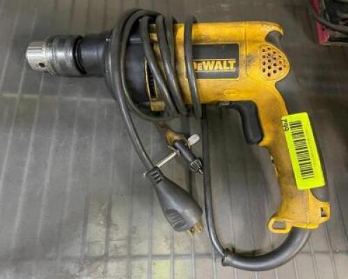 DEWALT 1/2" VSR HAMMER DRILL