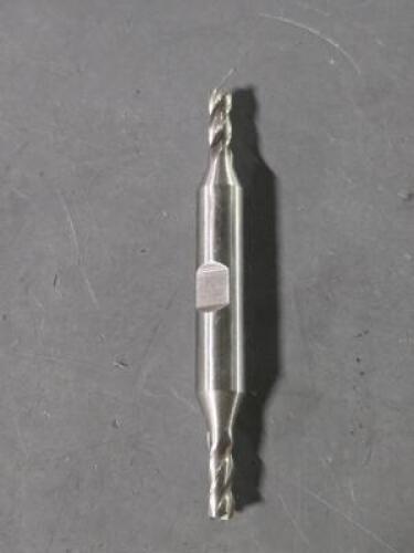 DESCRIPTION: (1) HSS DE SQ END MILL BRAND/MODEL: VC 01705128 SIZE: 3/16" DIA 1/2" LOC 3/8" SD QTY: 1