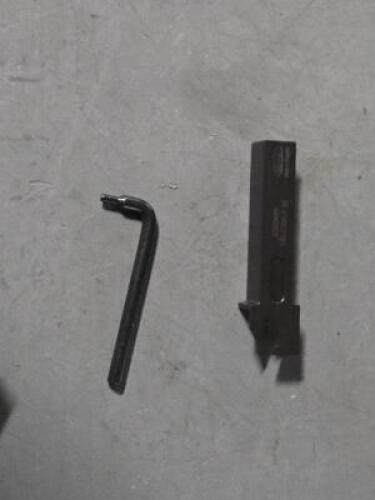 DESCRIPTION: (1) CUT OFF HOLDER BRAND/MODEL: HERTEL 2000445 RETAIL$: $55.95 QTY: 1