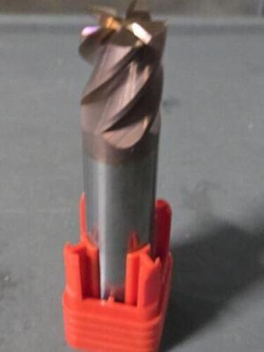 DESCRIPTION: (1) CARBIDE SQ END MILL BRAND/MODEL: FULLERTON 37654 SIZE: 5/8" DIA RETAIL$: $151.99 QTY: 1
