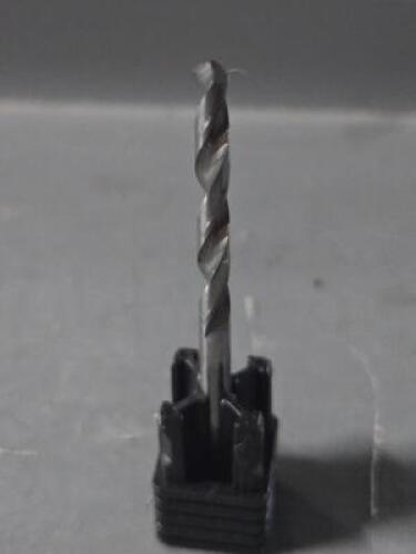 DESCRIPTION: (5) SOLID CARBIDE 8 FACET DRILL BITS BRAND/MODEL: LMT ONSRUD 67-905 SIZE: 0.1285" DIA RETAIL$: $209.40 QTY: 5