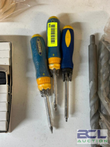 (3) - RATCHETING SCREWDRIVERS
