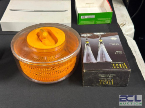 SALAD SPINNER WITH VOGUE FLUTE 24K GOLD DECORATED STEMWARE