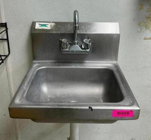 STAINLESS WALL SINK