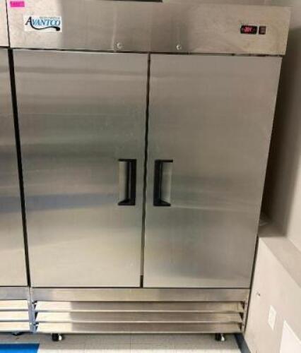 2-DOOR REACH-IN REFRIGERATOR
