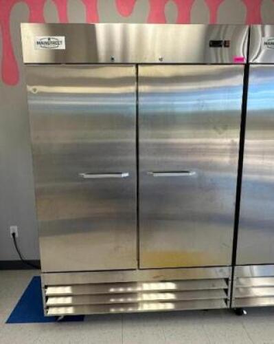 2-DOOR REACH-IN FREEZER