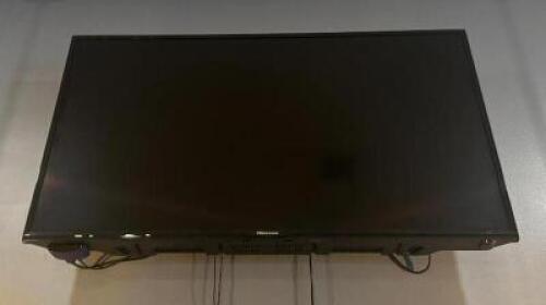 40" LED 4K SMART TV WITH ROKU ATTACHMENT AND WALL MOUNT