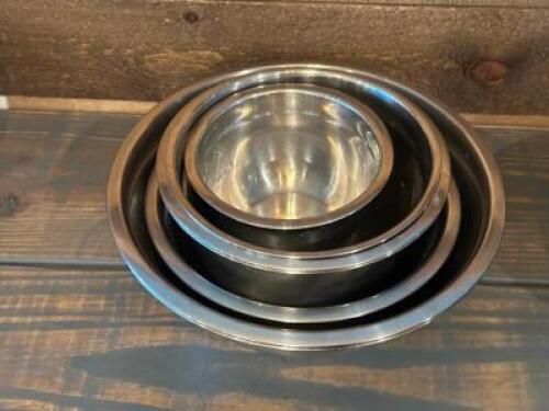 (8) - STAINLESS MIXING BOWLS