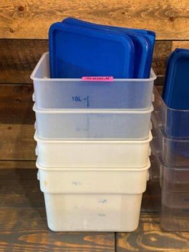 (4) - 12 QT FOOD CONTAINERS WITH LIDS