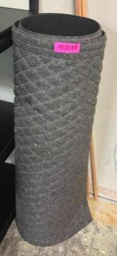 FLOOR MAT