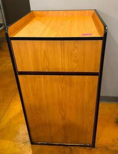 RESTAURANT TRASH RECEPTACLE WITH TRAY HOLDER WITH TRASHCAN