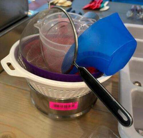 ASSORTED STRAINERS