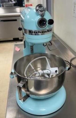 KITCHEN AID STAND MIXER W/ ATTACHMENTS