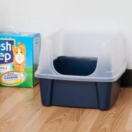 DESCRIPTION: (1) OPEN TOP CAT LITTER TRAY BRAND/MODEL: IRIS USA RETAIL$: $19.99 SIZE: 19 inches (L), 11.75 inches (H) x 15 inches (W) QTY: 1