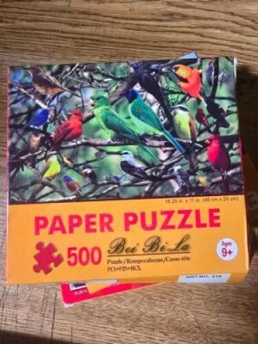DESCRIPTION: (3) PAPER PUZZLES BRAND/MODEL: BEI BI LA INFORMATION: 3 DIFFERENT PUZZLES, 500PCS SIZE: 18 1/4" X 11" QTY: 3