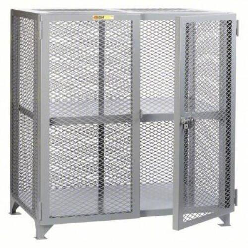 DESCRIPTION: (1) BULK STORAGE LOCKER BRAND/MODEL: LITTLE GIANT RETAIL$: $1,727.16 SIZE: APPROX 26 1/4" X 60" X 78 1/2" QTY: 1